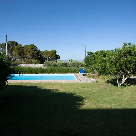 Villa Paolina, Private Pool, Large Shady Patio, Bbq