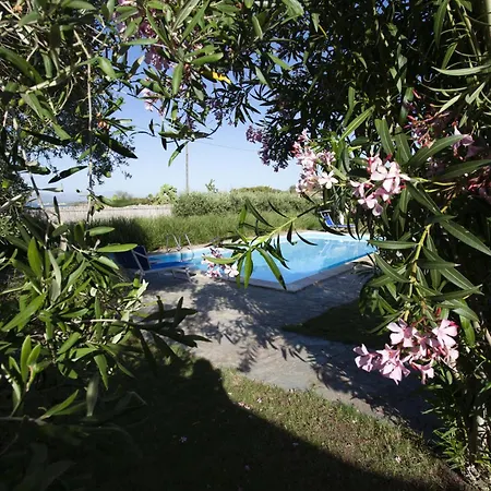 Paolina, Private Pool, Large Shady Patio, Bbq *