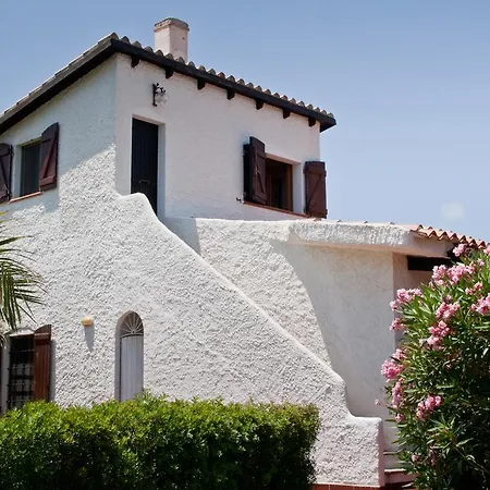 Paolina, Private Pool, Large Shady Patio, Bbq Villa Calasetta