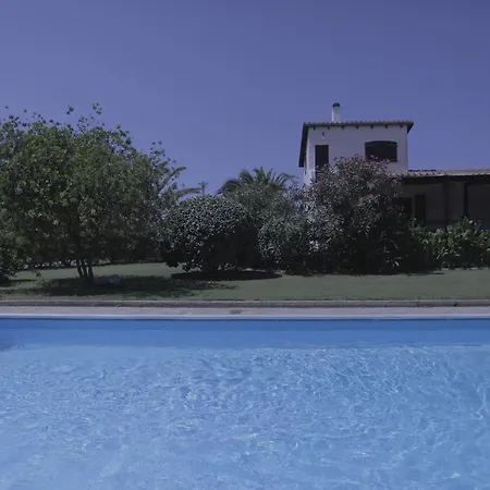 Villa Paolina, Private Pool, Large Shady Patio, Bbq